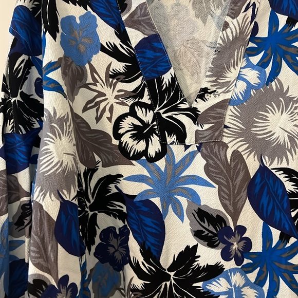 KS Island swim coverup poncho w/hood and pocket blu/wht Hawaiian floral 2X plus - Picture 16 of 16